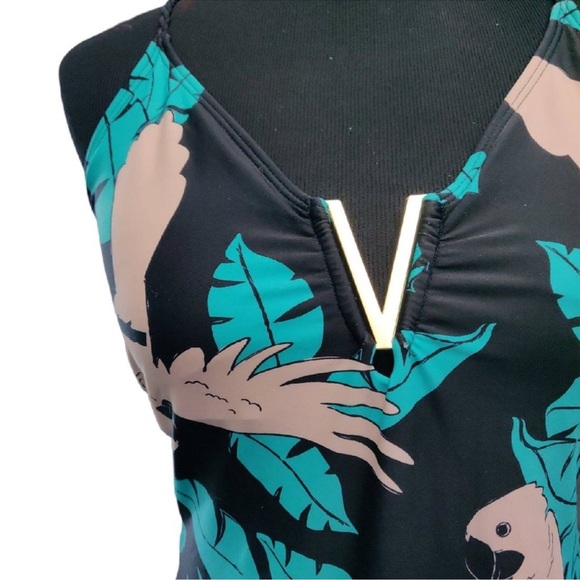 Tropical Jungle Printed Pink and Teal One Piece
Swimsuit Extra Large - Picture 3 of 6